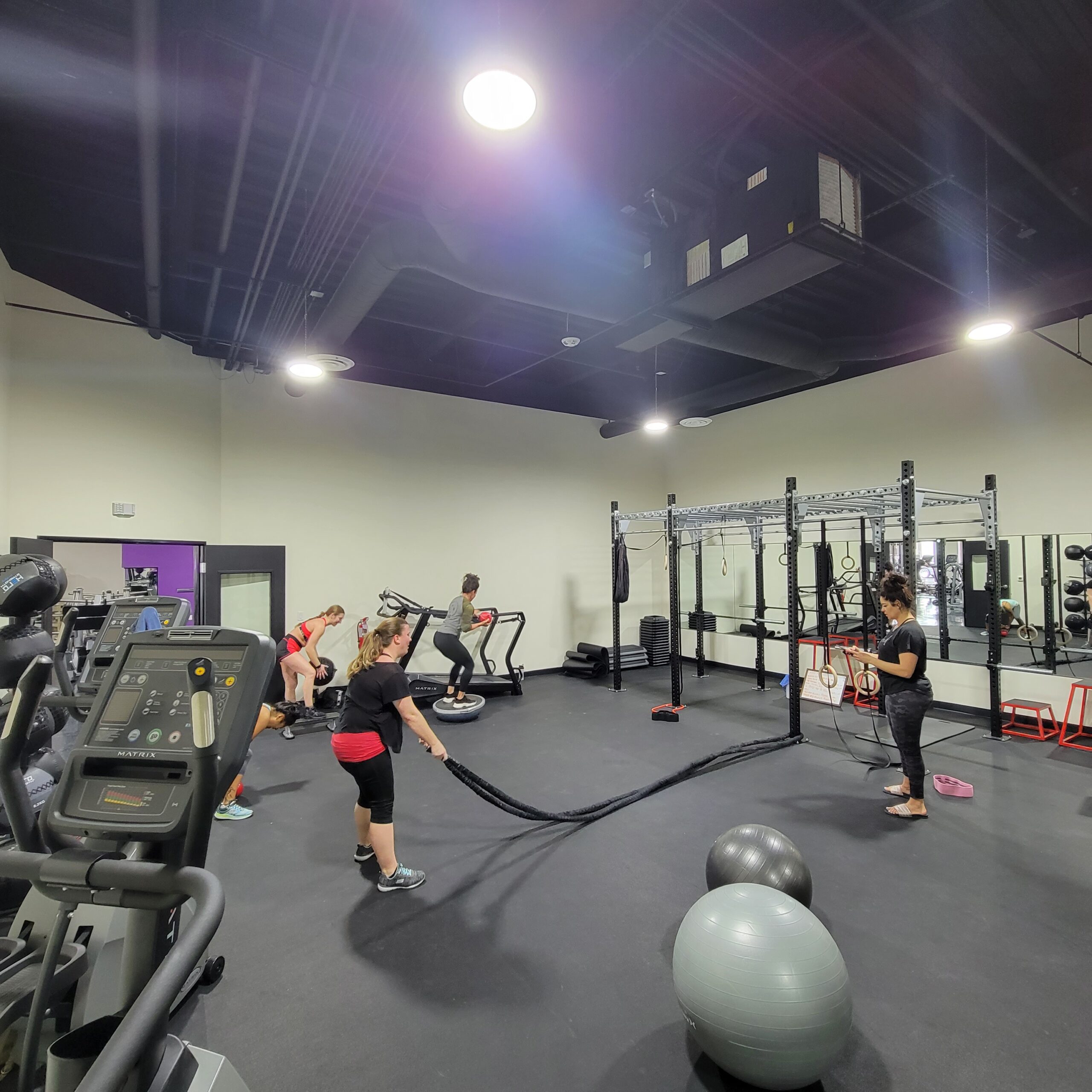 Las Vegas Best Fitness Gym on the Strip Town Square 14