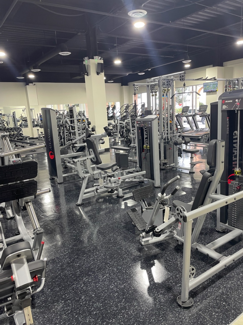 Las Vegas Best Fitness Gym on the Strip Town Square 11